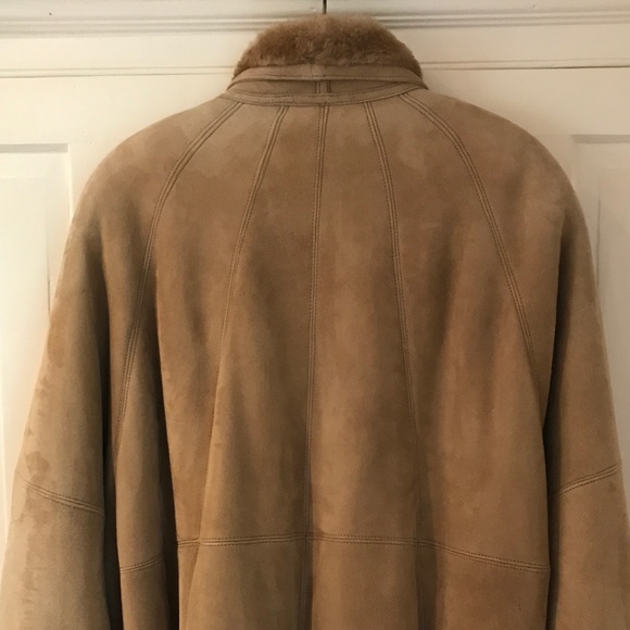 ❤️. HOST PICK! *** MARINA RINALDI SPANISH SHEARLING COAT - Picture 4 of 16